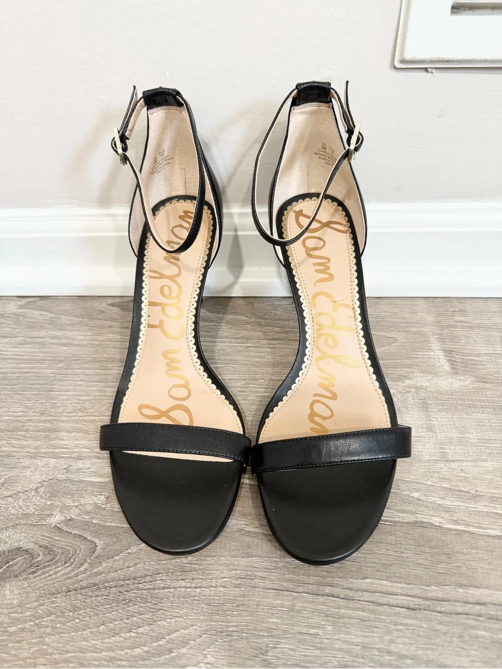 Sam Edelman Black Quiet Luxury Leather Old Money Classic 3” Heels Sandals Size 9